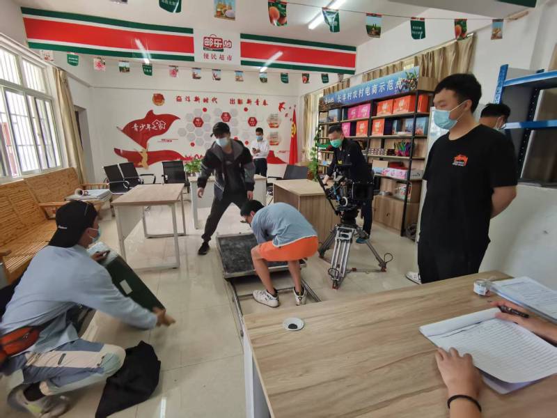 追星女孩心理学分析报告：庐阳区广告片拍摄公司揭秘饭圈应援式传播逻辑